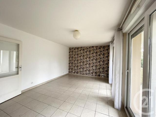 Location Appartement 3 pièces 65m² TROYES 10000