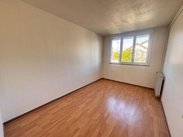 Location appartement 3 pièces, 66.72m², Massy
