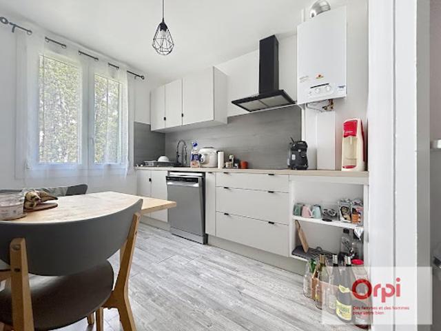 Location Appartement 3 pièces 66.97 m2 Montluçon
