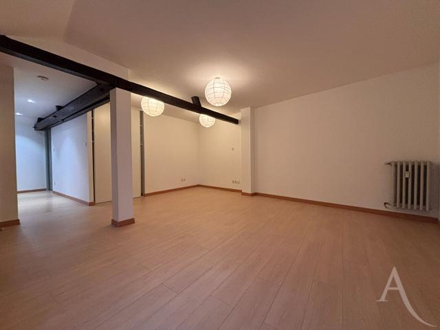Location appartement 3 pièces, 66.96m², Bourges