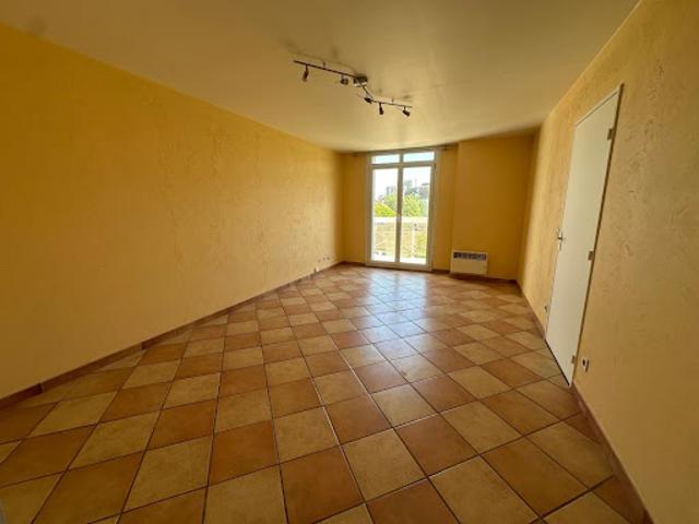 Location Appartement 3 pièces 66.04 m2 Ris Orangis