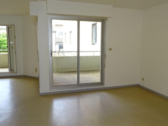 Location appartement 3 pièces, 66.24m², Carcassonne