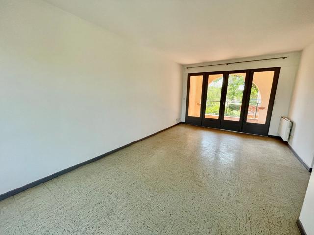 Appartement 3 pièces L'Isle Jourdain 66.39m² 740€ à louer