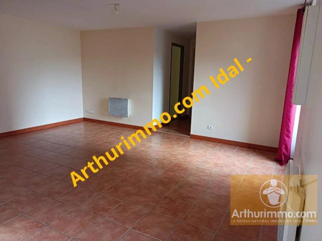 Location Appartement 3 pièces 66 m2 à Sévérac le Château