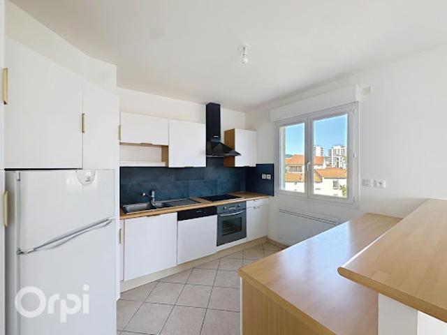 Location Appartement 3 pièces 66 m2 Clermont Ferrand