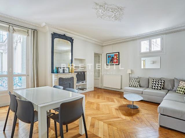 Location Appartement 3 pièces 66 m2 Paris 17ème