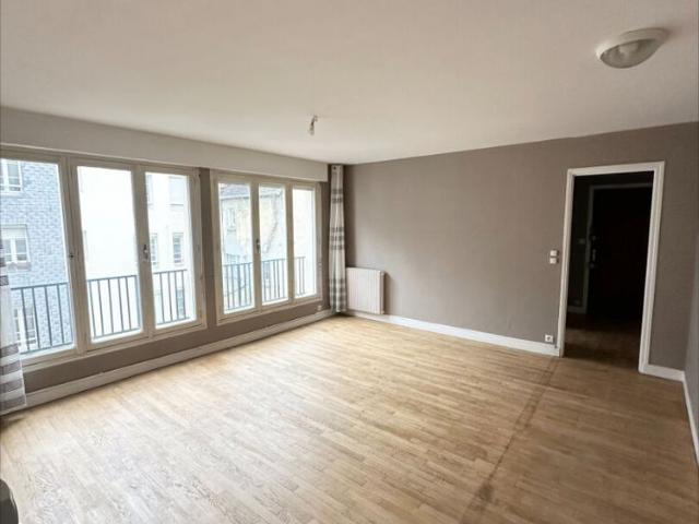 Location Appartement 3 pièces 66m²