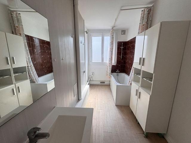 Location Appartement 3 pièces 66m²