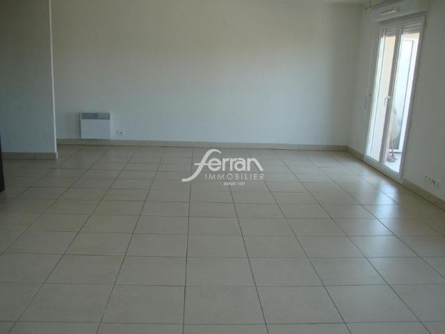 Location Appartement 3 pièces 66m² DRAGUIGNAN 83300
