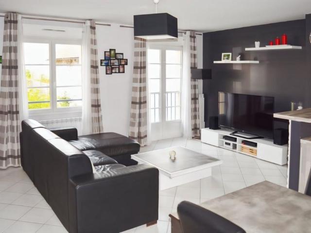 Location Appartement 3 pièces 66m² LONGPERRIER 77230