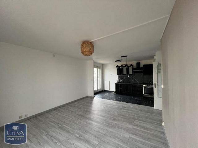Location Appartement 3 pièces 66m² NEUILLY SUR MARNE 93330
