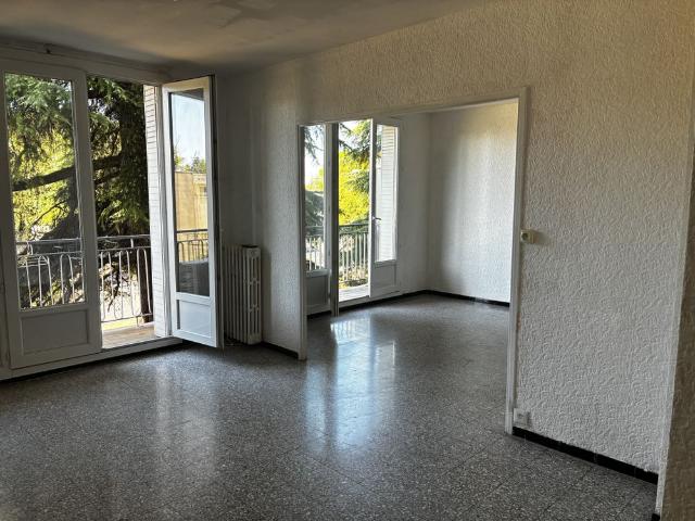 Location Appartement 3 pièces 66m² NIMES 30000