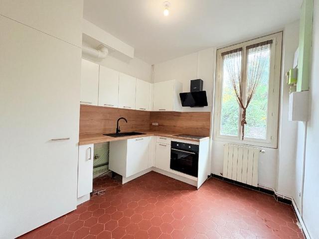 Location Appartement 3 pièces 66m² NIMES 30000