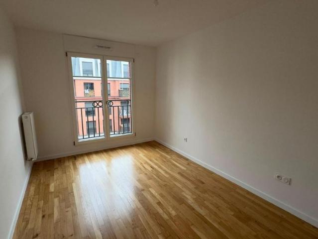 Location Appartement 3 pièces 66m² PUTEAUX 92800