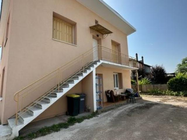 Location Appartement 3 pièces 66m² VAULX EN VELIN 69120