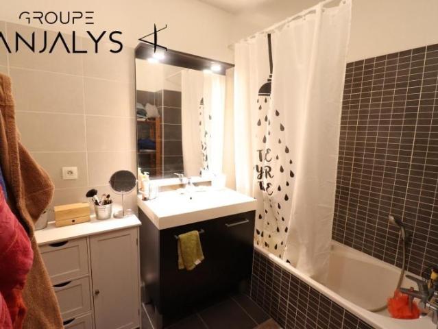 Location Appartement 3 pièces 66m² VILLEURBANNE 69100