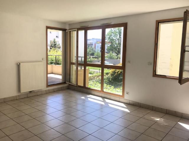Location Appartement 3 pièces 66m² VILLEURBANNE 69100