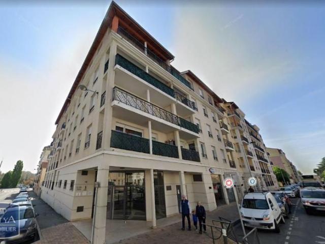 Location Appartement 3 pièces 66m² VILLEFRANCHE SUR SAONE 69400