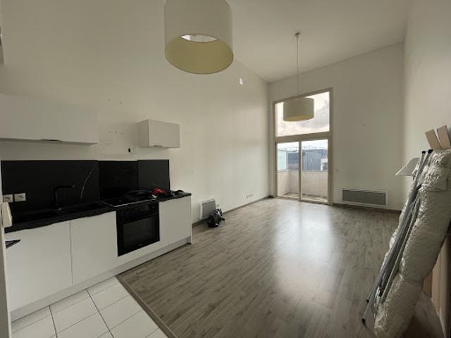 Location Appartement 3 pièces 68.5 m2 Bagnolet