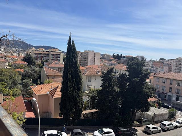 Location Appartement 3 pièces 68.71 m2 Nice