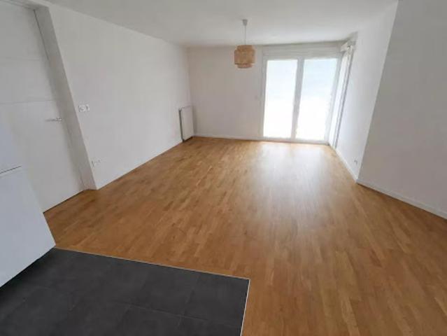 Location Appartement 3 pièces 68 m2 Pantin