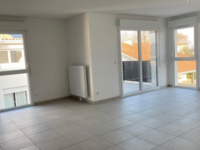 Location Appartement 3 pièces 68m²