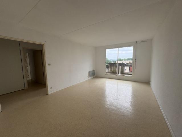 Location Appartement 3 pièces 68m² CARCASSONNE 11000