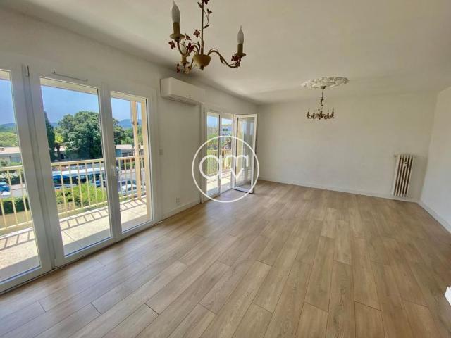 Location Appartement 3 pièces 68m² HYERES 83400
