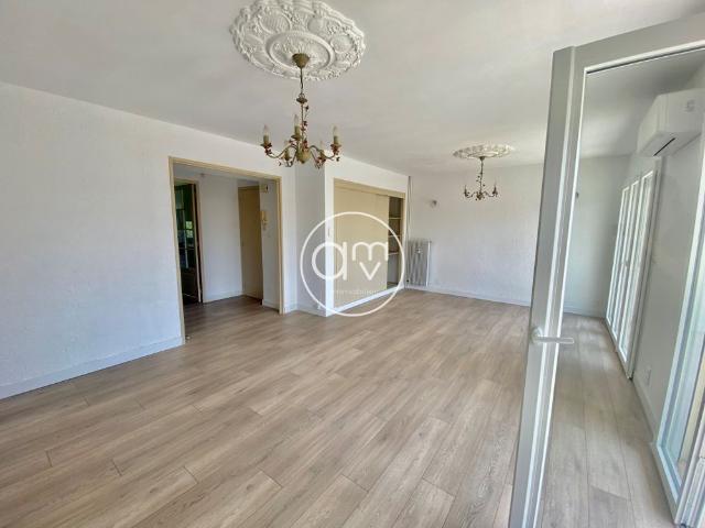 Location Appartement 3 pièces 68m² HYERES 83400