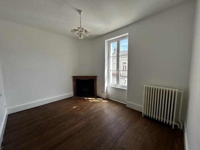 Location Appartement 3 pièces 68m² LE CREUSOT 71200