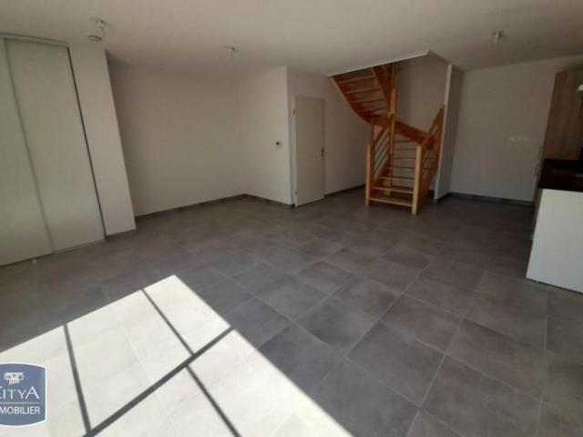 Location Appartement 3 pièces 68m² LEGUEVIN 31490