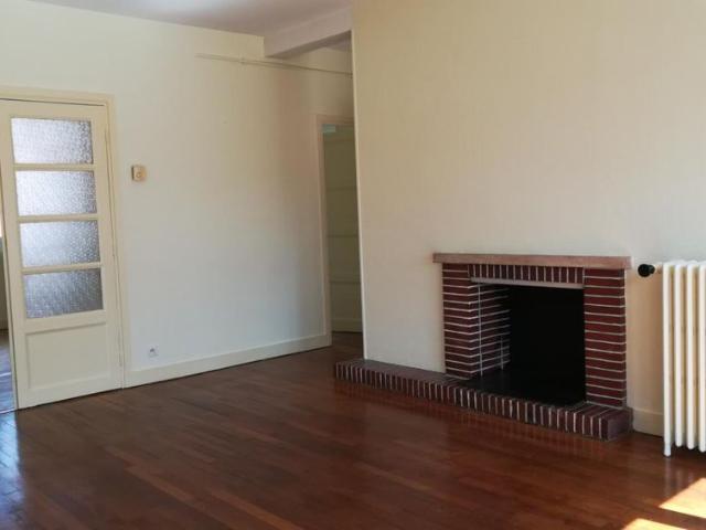 Location Appartement 3 pièces 68m² LISIEUX 14100