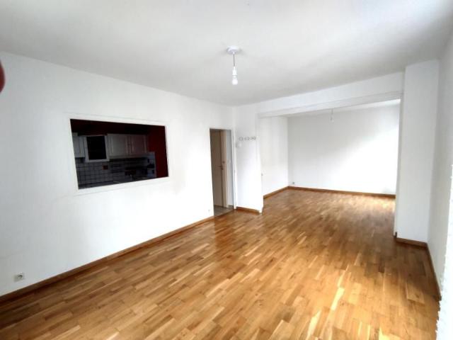 Location Appartement 3 pièces 68m² MILLAU 12100