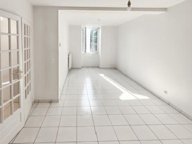 Location Appartement 3 pièces 69.42 m2 Ainhoa