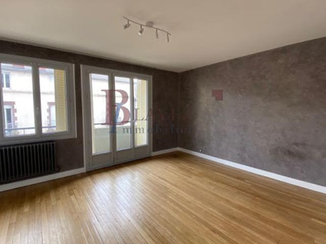 Location Appartement 3 pièces 69.5 m2 Ussel