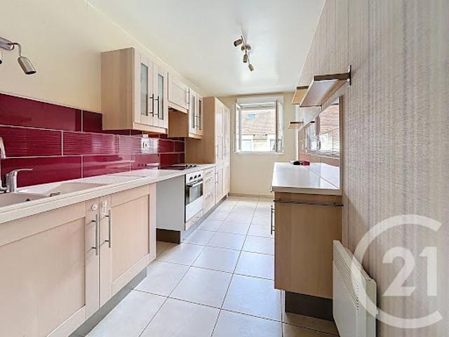Location Appartement 3 pièces 69.85 m2 Pontault Combault