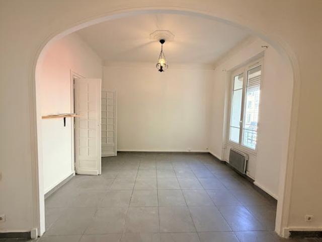 Location Appartement 3 pièces 69 m2 Marseille 3ème