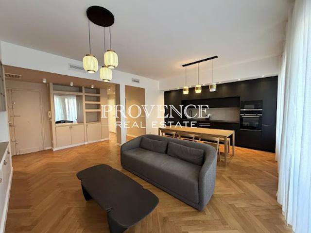Location Appartement 3 pièces 69 m2 Marseille 8ème