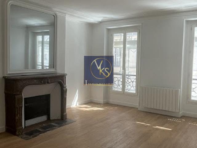 Location Appartement 3 pièces 69 m2 Paris 1er