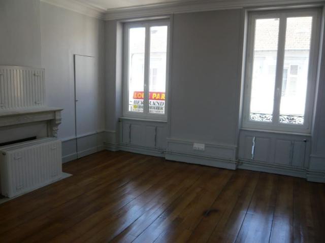 Location Appartement 3 pièces 69m²
