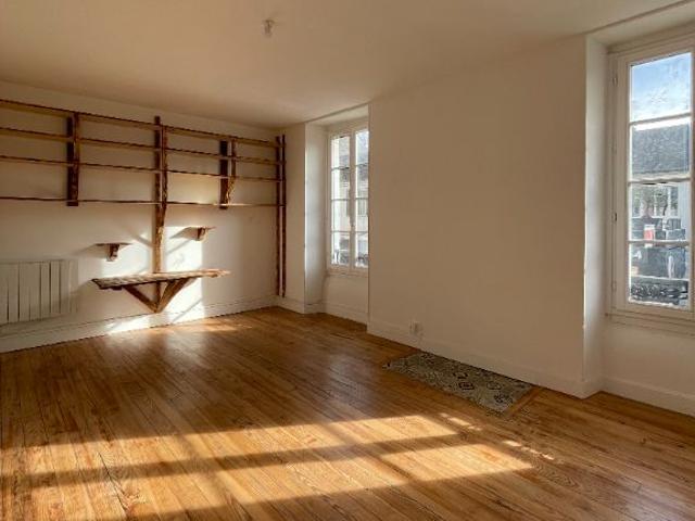 Location Appartement 3 pièces 69m²