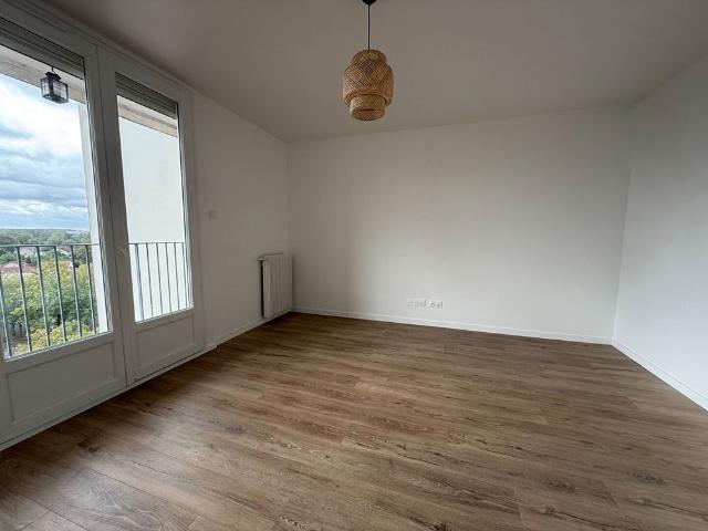 Location Appartement 3 pièces 69m²