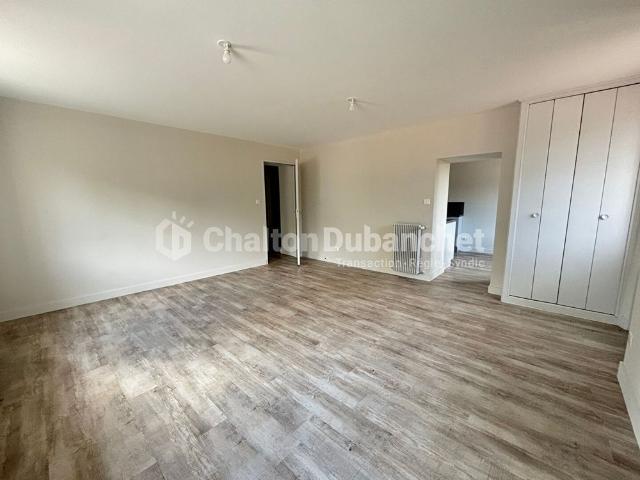 Location Appartement 3 pièces 69m²