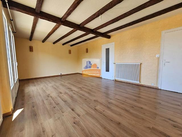 Location Appartement 3 pièces 69m²
