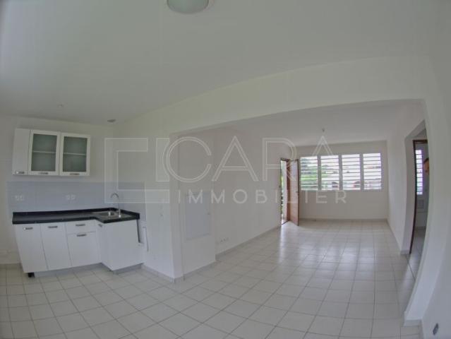 Location Appartement 3 pièces 69m² CAYENNE 97300