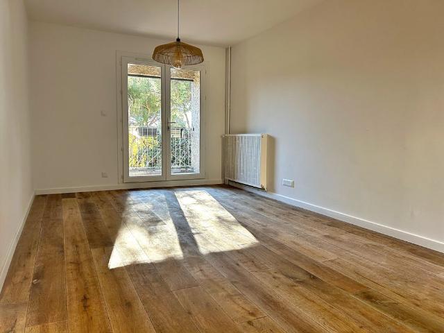 Location Appartement 3 pièces 69m² CASSIS 13260