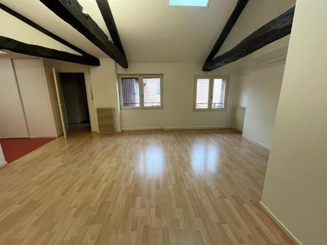 Location Appartement 3 pièces 69m² ALBI 81000