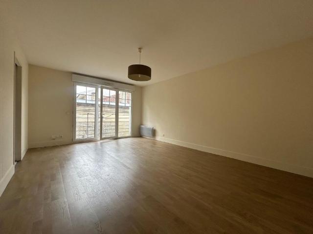 Location Appartement 3 pièces 69m² BORDEAUX 33000