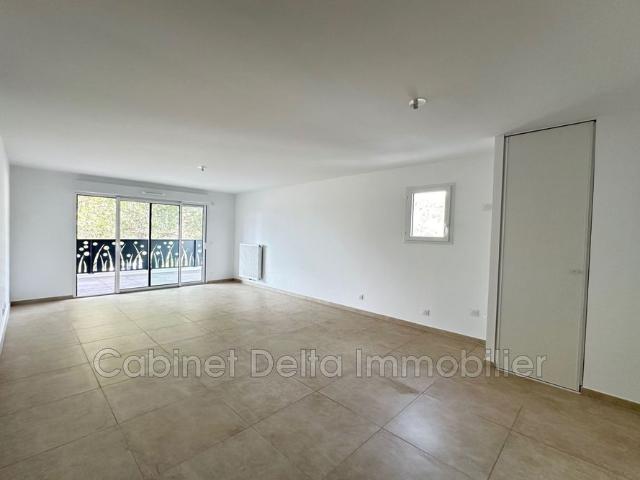 Location Appartement 3 pièces 69m² LA GARDE 83130