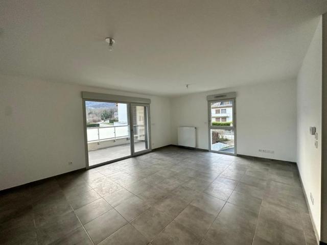 Location Appartement 3 pièces 69m² LE BOURGET DU LAC 73370